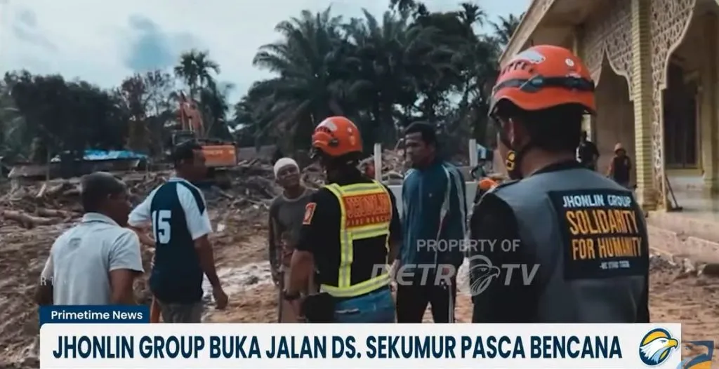 Jhonlin Group Buka Akses Jalan untuk Pemulihan Desa Sekumur Pascabencana