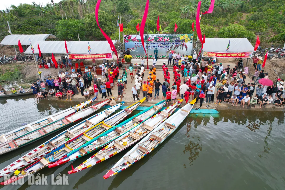 Festival Balap Perahu Tradisional Ea Ning: Memperkuat Budaya dan Semangat Komunitas