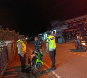 Patroli KRYD Polsek Tanjung Sakti Ciptakan Keamanan dan Ketertiban Masyarakat