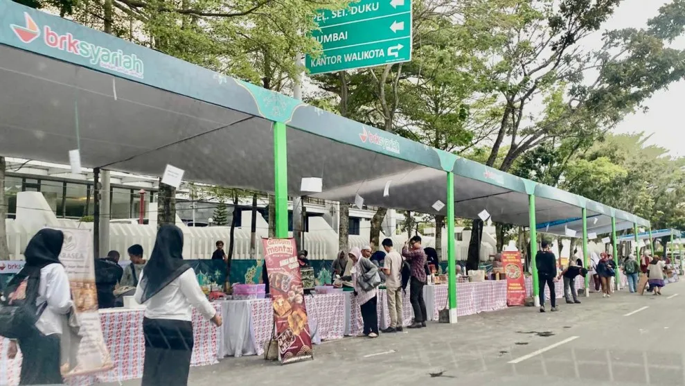 BRK Syariah Gelar Bazar 'Kampong Ramadhan Kite' untuk Dukung UMKM dan Ekonomi Umat