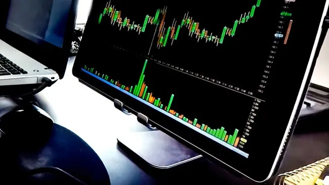 IHSG Turun, GIAA dan DMAS Jadi Pilihan Investasi