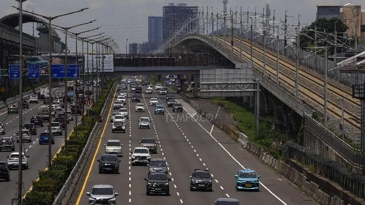 Rekayasa Lalu Lintas One Way Nasional Mulai Berlaku Besok di Tol Trans Jawa