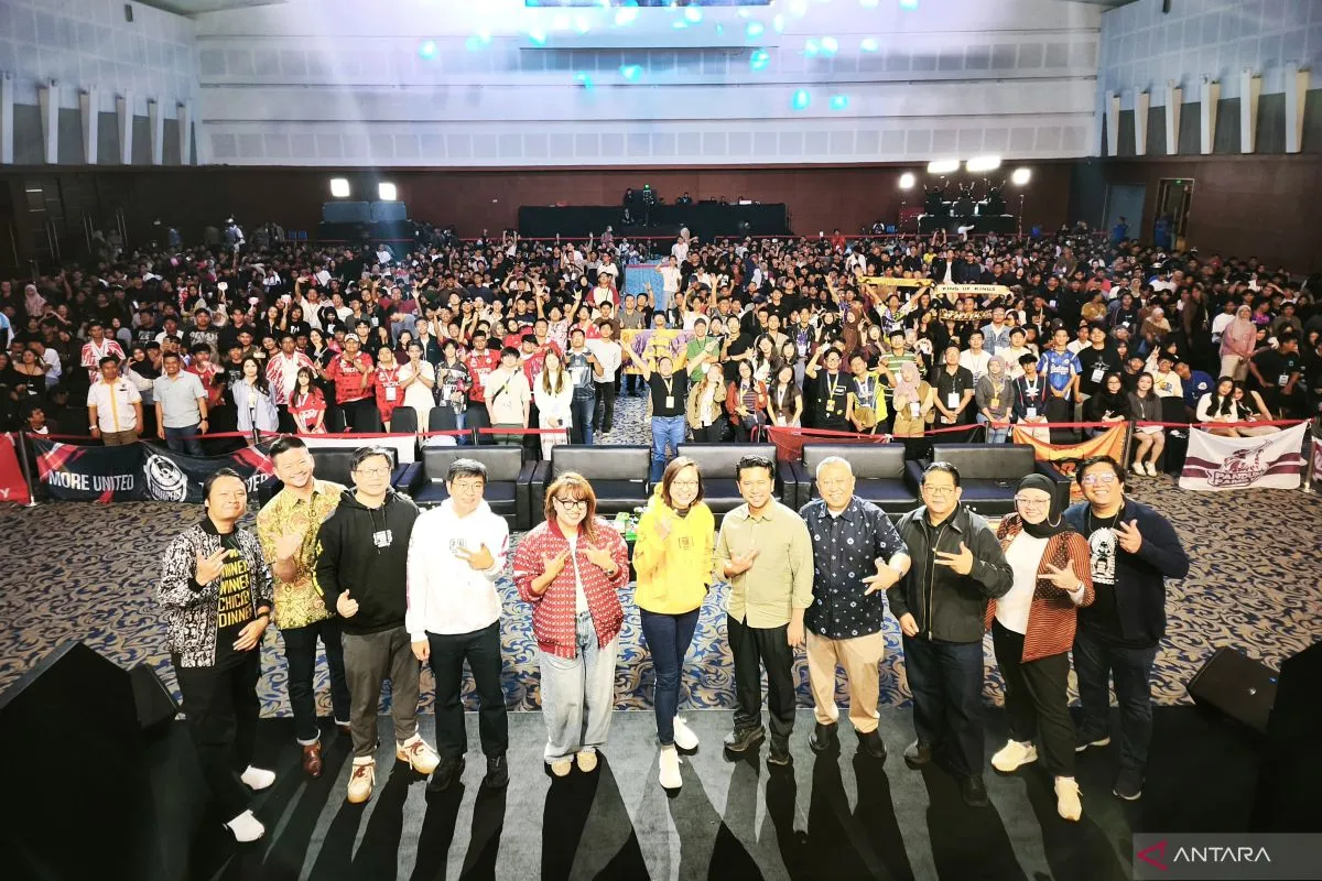 Wamenkraf Dorong E-Sports Daerah Lewat Event Nasional di Surabaya