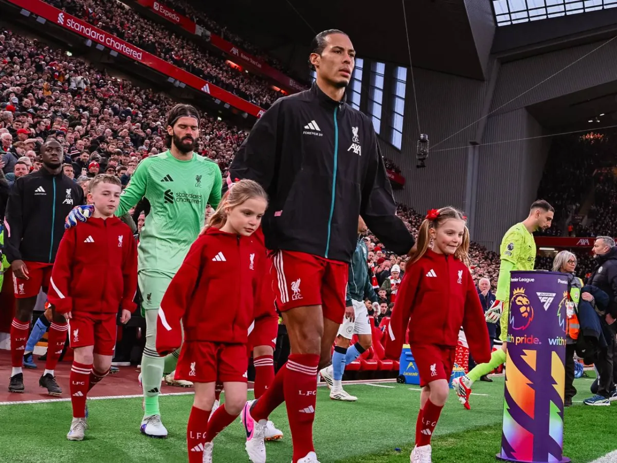 Liverpool Hadapi West Ham: Pertarungan Menuju Empat Besar