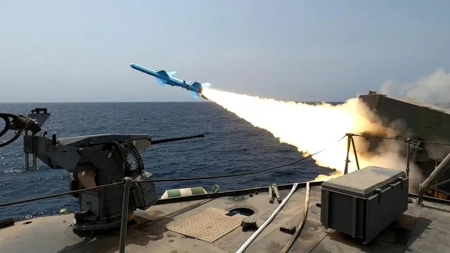 Iran Luncurkan Serangan Balik Besar-besaran ke Israel