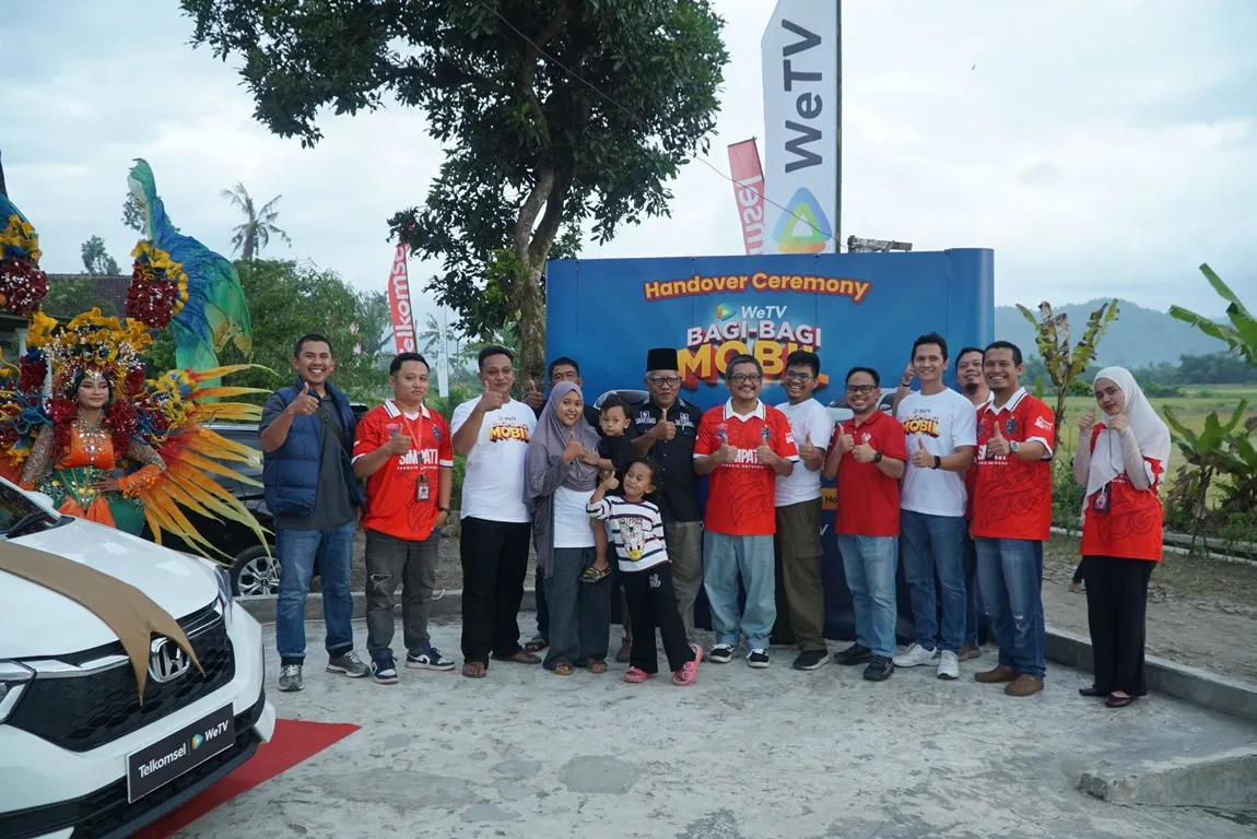 Pelanggan Setia WeTV di Pamekasan dan Jember Menang Mobil dari Telkomsel