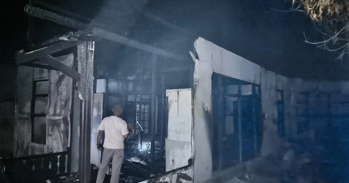 Empat Armada Damkar Padamkan Kebakaran Rumah di Kauman dalam 50 Menit