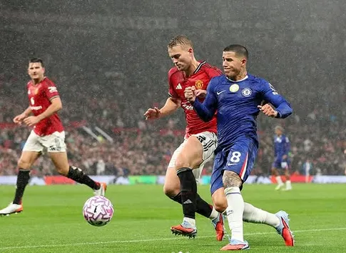 Kembalinya De Ligt Masih Tak Pasti, Carrick Hadapi Tantangan di Lini Belakang