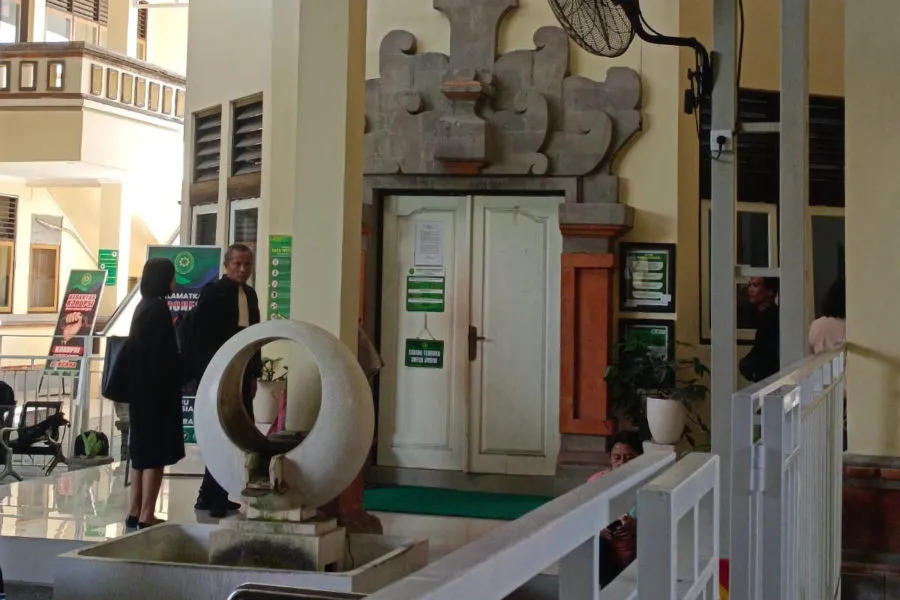 Buruh Proyek Asal Indramayu Dituntut 6,5 Tahun Penjara dalam Kasus Narkoba