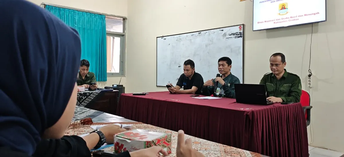 Dinkop UKM Cirebon Rancang Grand Design Inkubasi Bisnis Berbasis TI