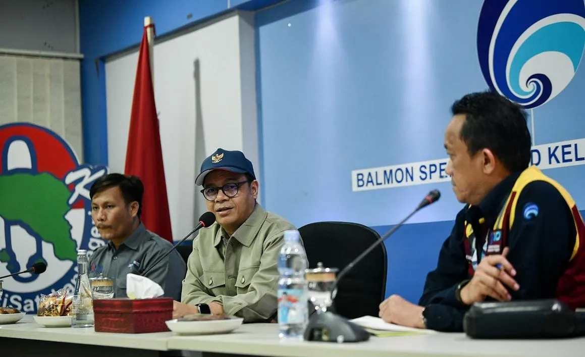 Jaringan Telekomunikasi: Kebutuhan Vital Setara Listrik dan Air