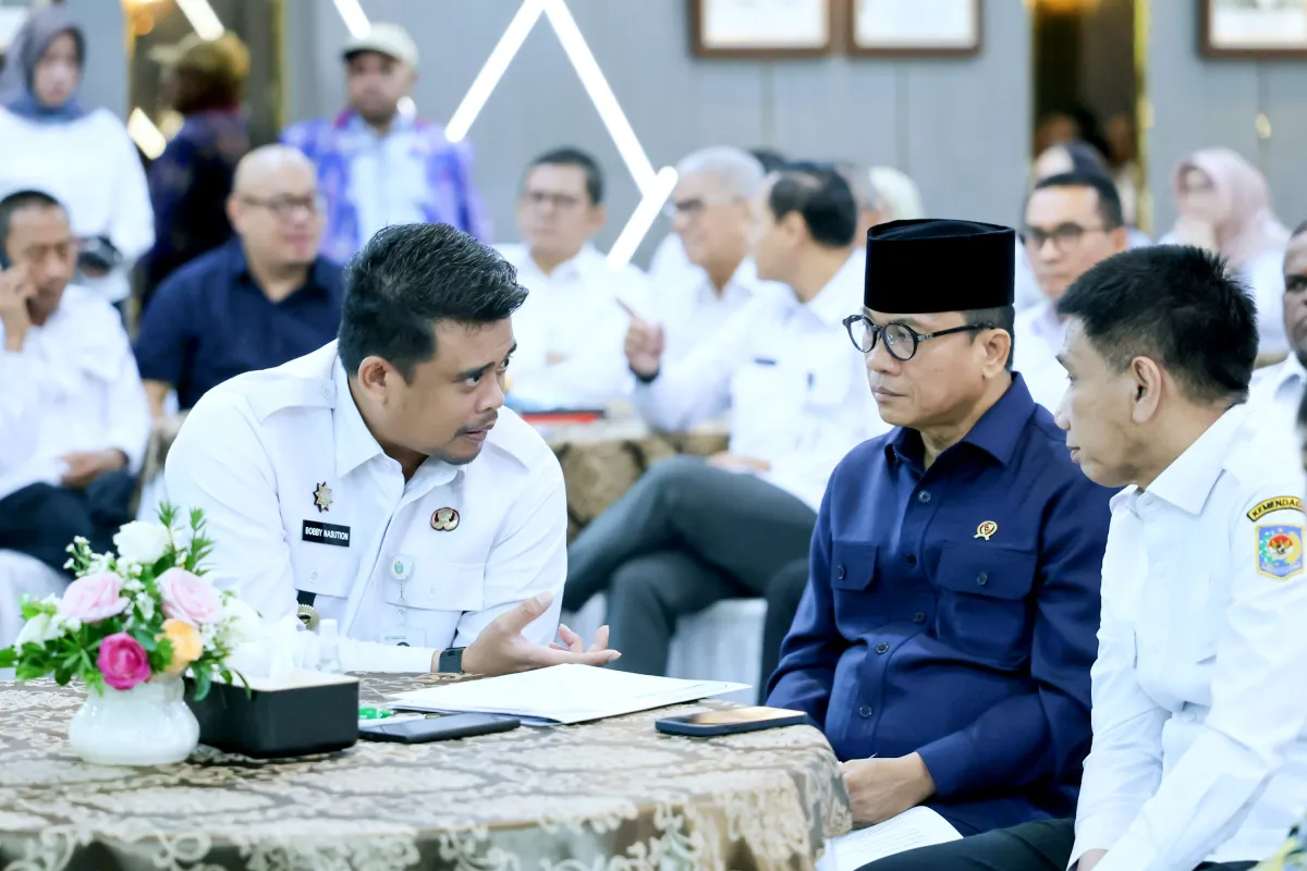 Menteri Desa Apresiasi Gubernur Bobby Nasution dalam Pembangunan Nias Utara