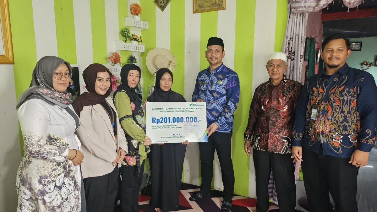 BPJS Ketenagakerjaan Batulicin Berikan Santunan dan Beasiswa untuk Dukung Keluarga Pekerja