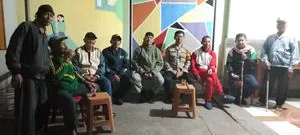 Bhabinkamtibmas Pantau Keamanan Siskamling di Baros