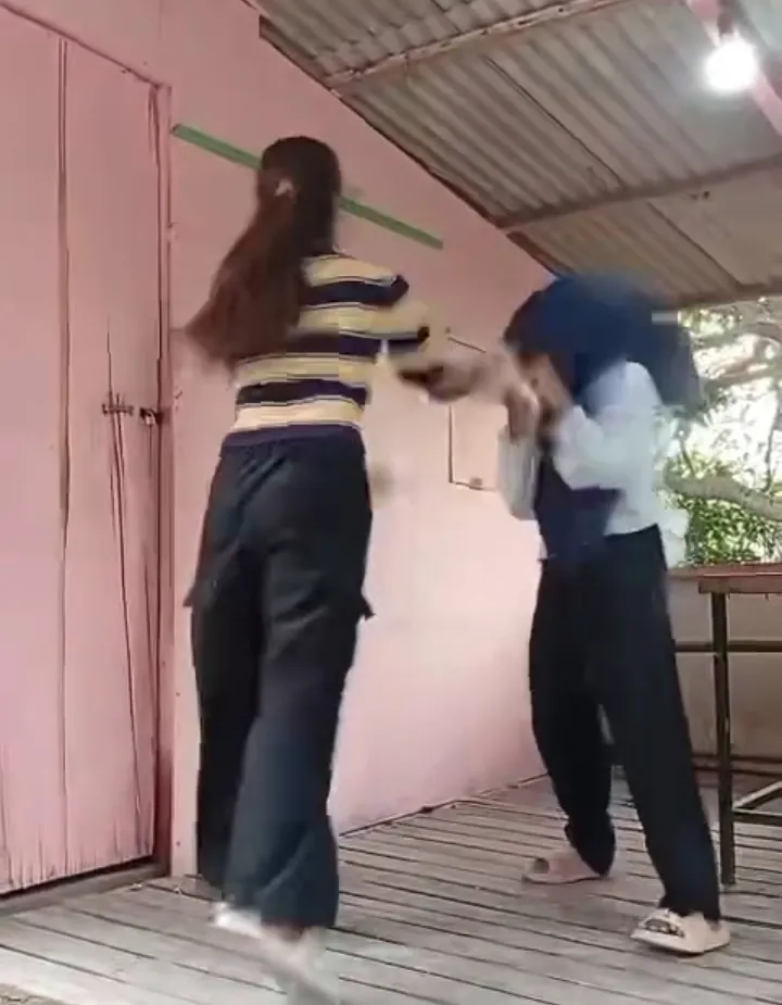 Video Dugaan Perundungan Remaja Berjilbab di Batam Picu Kecaman Publik