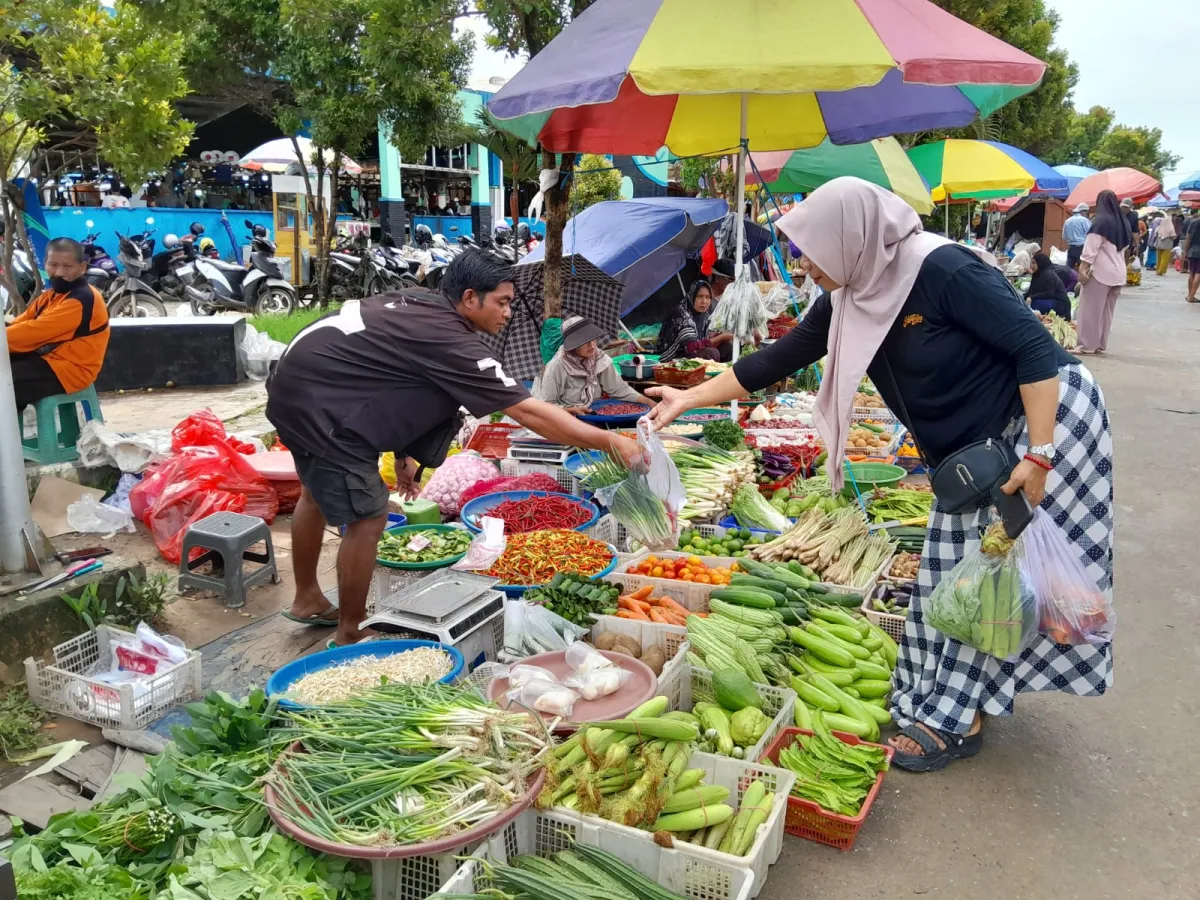 Pasar Teluk Pandan Rampung, Siap Digerakkan Sebagai Pusat Ekonomi Baru
