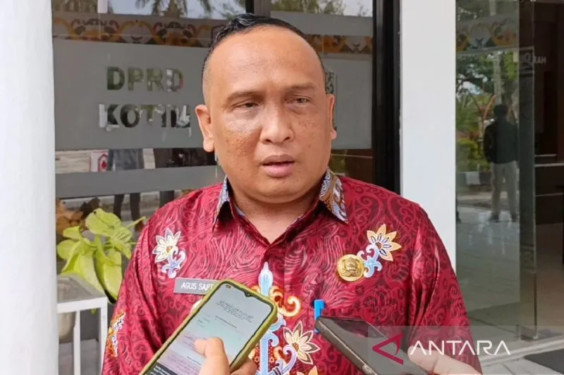 Masyarakat Bukit Santuai Menghadapi Krisis Jaringan Telekomunikasi