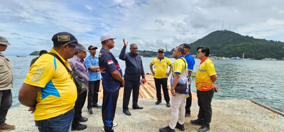 Pemkot Jayapura Adakan Pasar Terapung di Depan Kantor Gubernur