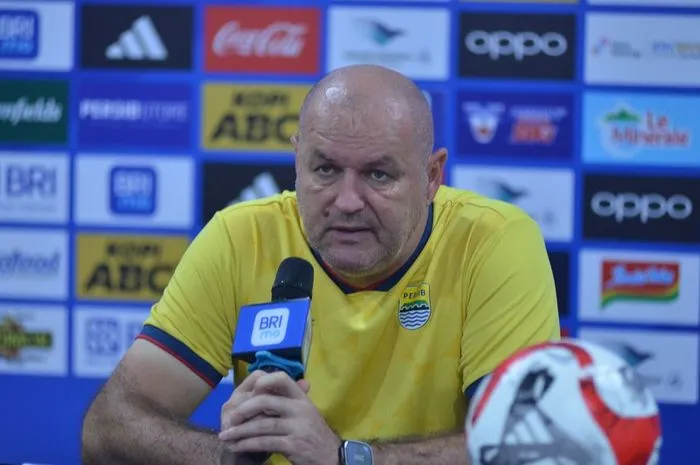 Analisis Bojan Hodak Terhadap Arema FC Jelang Pertandingan Melawan Persib