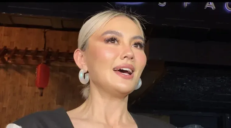 Agnez Mo Pastikan Aman Setelah Isu Terjebak di Dubai