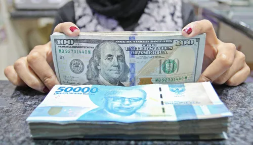 Rupiah Menguat ke Rp16.759 Pasca Kebijakan Tarif Impor AS Dibatalkan