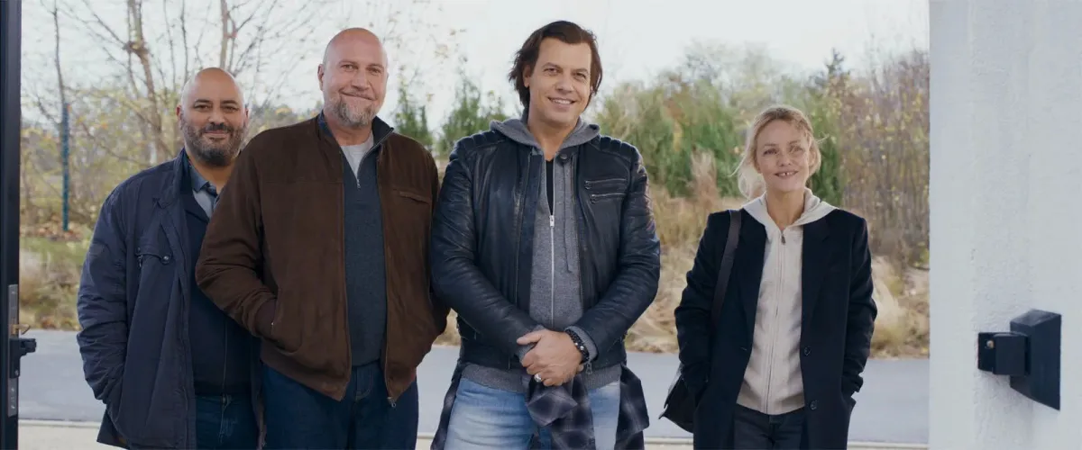 Reuni Nostalgia: Komedi Prancis 'T’as pas changé' Segera Tayang di Canal+