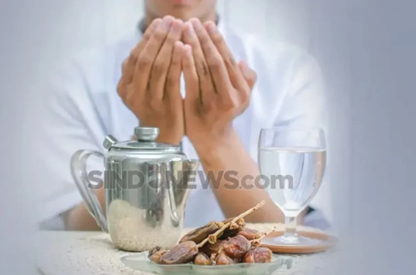 Tips Sehat Buka Puasa dari Ade Rai: Olahraga Ringan dan Atur Karbohidrat