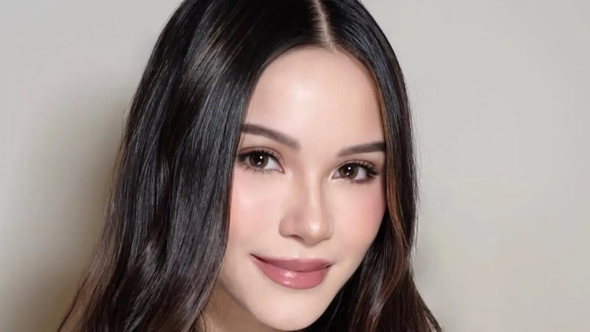 Inspirasikan Penampilan Lebaran dengan Makeup Bronze Hangat Ala Alyssa Daguise
