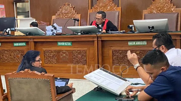CALS Soroti Standar Ganda MKMK dalam Kasus Adies Kadir