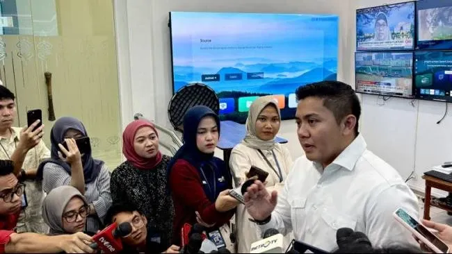 Seskab Tegaskan Perhatian Pemerintah Prabowo Terhadap Guru Melalui Tiga Fakta