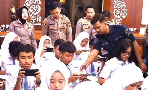 Polres Wonogiri Gelar Pelatihan AI untuk Tingkatkan Literasi Teknologi Generasi Muda