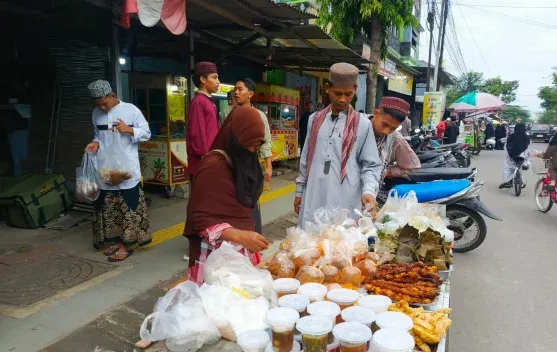 Kampung Madinah: Nuansa Ramadan ala Timur Tengah di Temboro Magetan