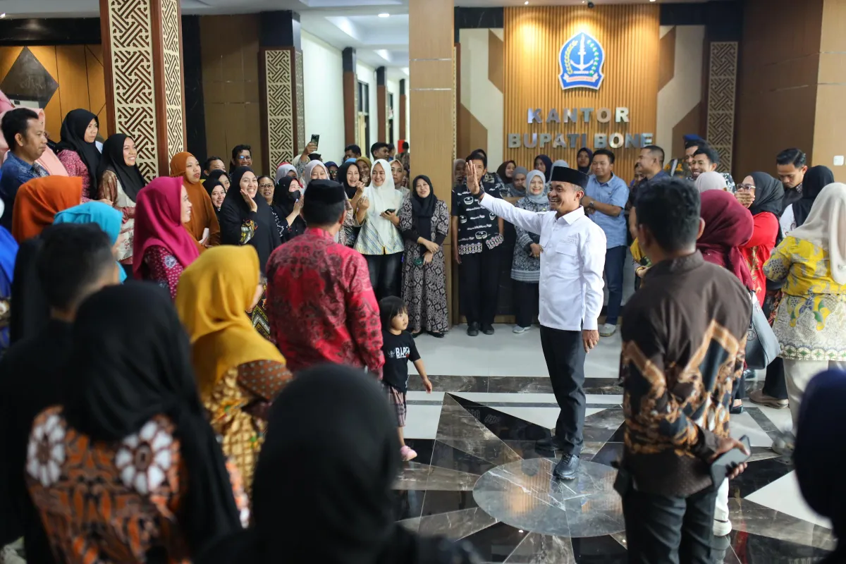 Bupati Bone Pastikan Pencairan Gaji PPPK Paruh Waktu Usai Raih Penghargaan Nasional
