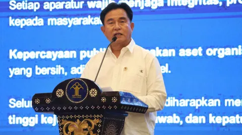 Menko Yusril Paparkan Delapan Agenda Pembenahan Layanan Publik