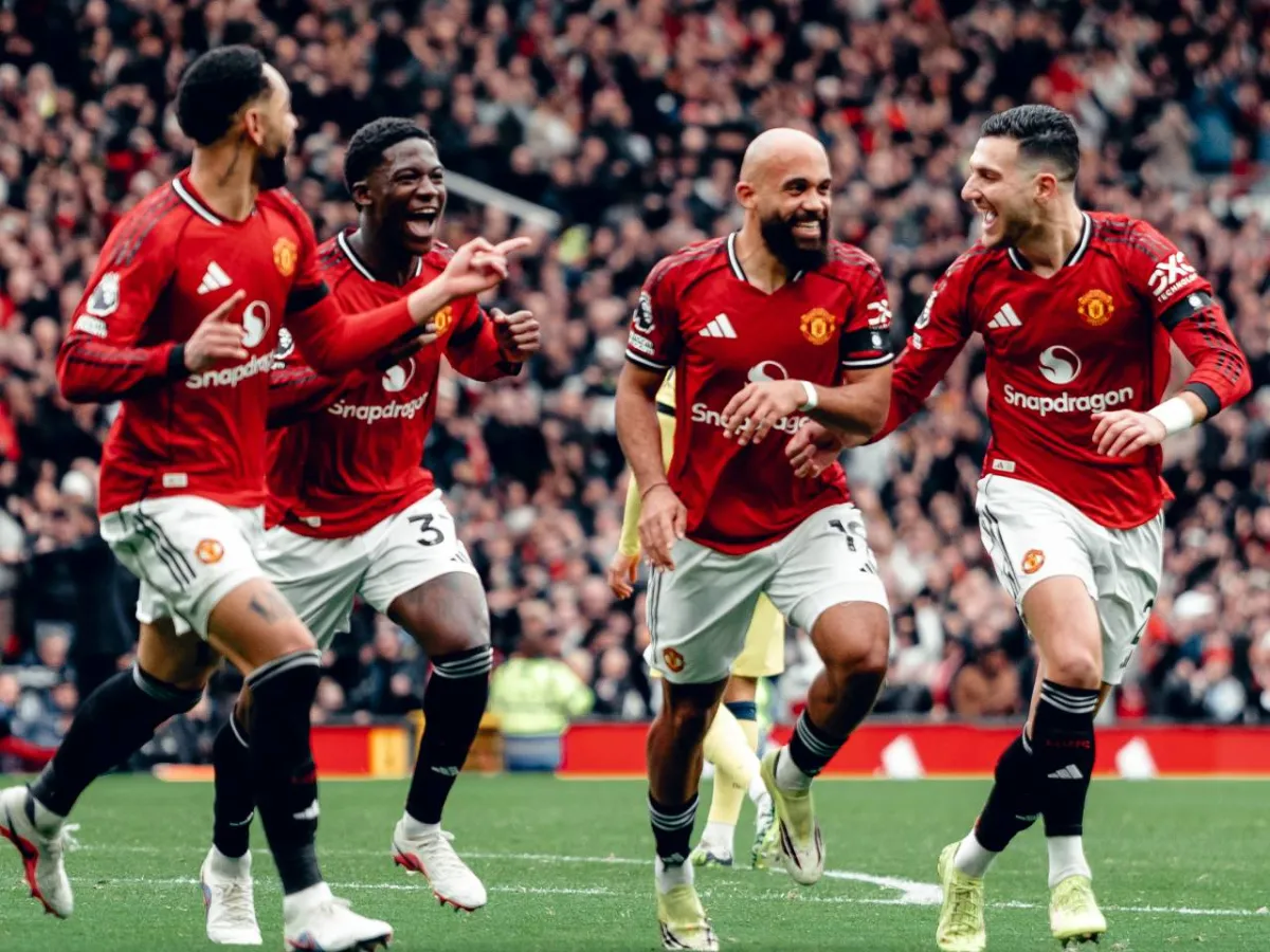 MU Berpeluang Naik ke Peringkat Tiga Usai Kekalahan Aston Villa