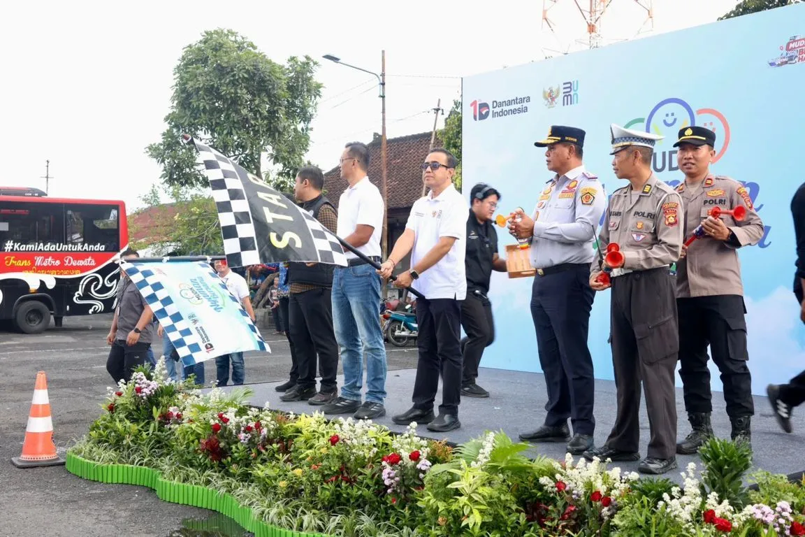 Wali Kota Denpasar Lepas Mudik Gratis Bersama PLN Jelang Idulfitri