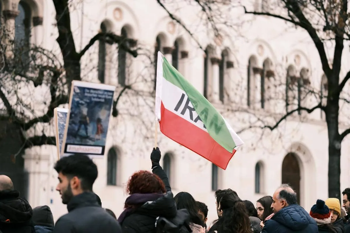 Senator AS Minta Penyelidikan Serangan Rudal di Sekolah Iran