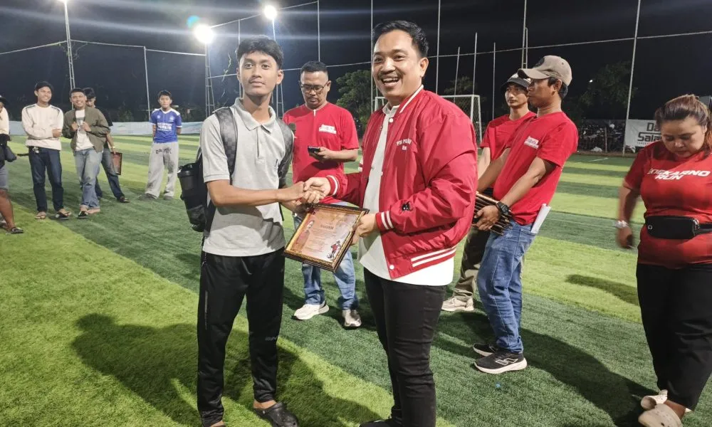 PDI Perjuangan Gelar Turnamen Mini Soccer Ramadhan Cup untuk Pemuda Karawang