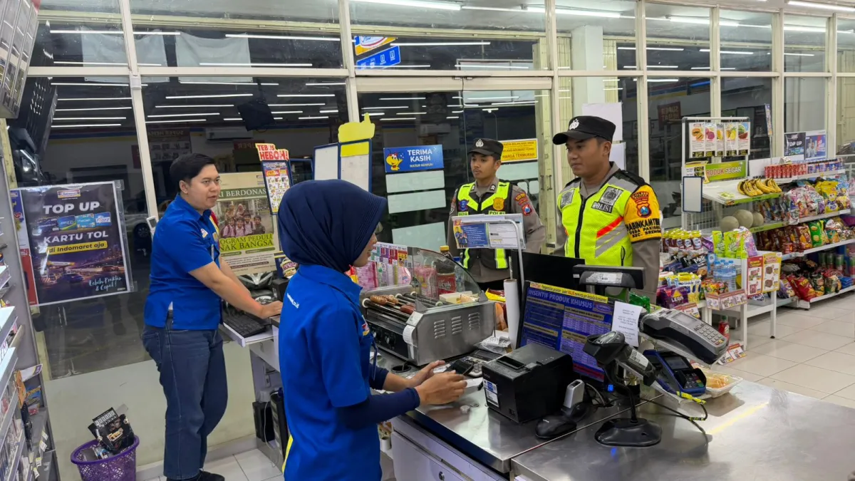 Polsek Srengat Intensifkan Patroli untuk Amankan Pertokoan