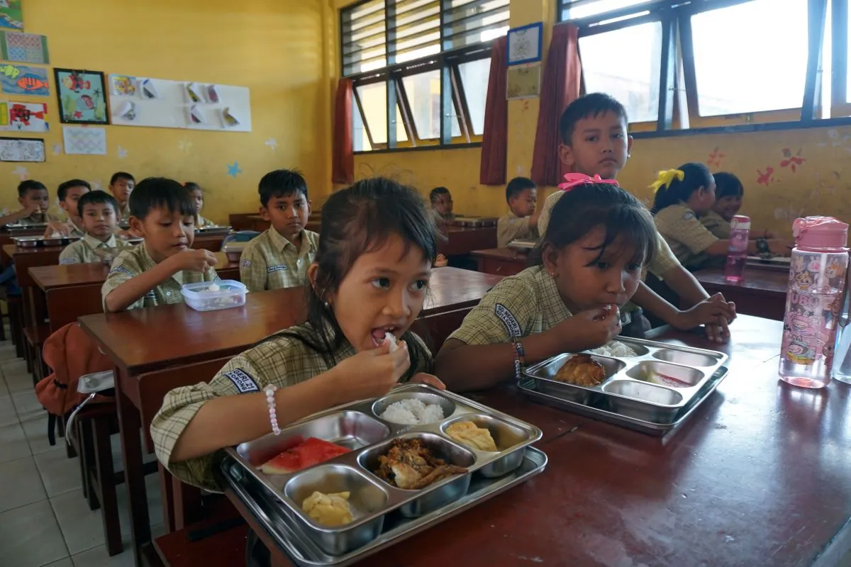Sekretaris Kabinet Klarifikasi Isu Pemangkasan Anggaran Pendidikan untuk Proyek MBG