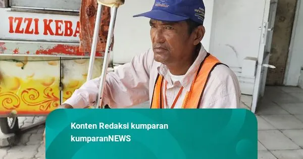 Tukang Parkir Medan Berjuang Menghidupi Keluarga Meski Cedera