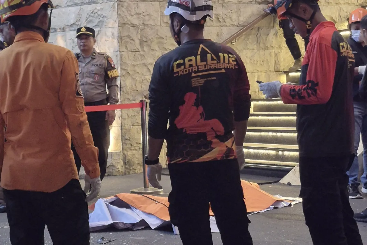 Pemuda Madiun Ditemukan Tewas Diduga Bunuh Diri di Parkiran Hotel Surabaya