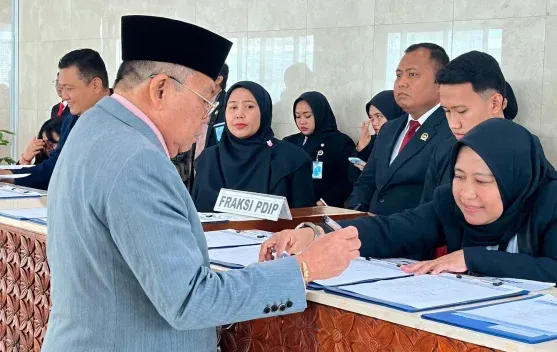 Cornelis Kawal Agenda Strategis Negara dalam Rapat Paripurna DPR