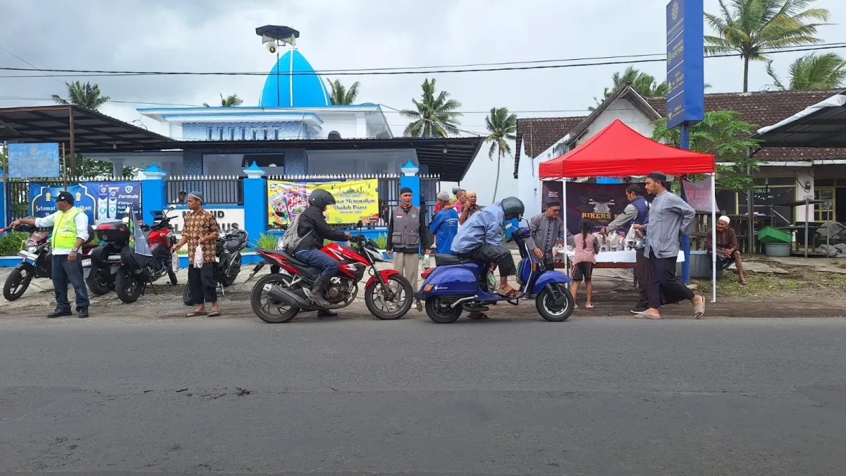 BikersMU Gelar Safari NgabubuRide, Berbagi Takjil dan Silaturahmi di Ramadan