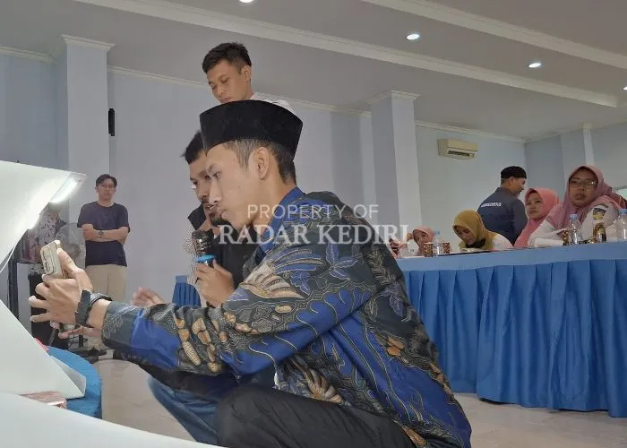 Pelatihan Digital Marketing untuk Guru Honorer di Kabupaten Kediri