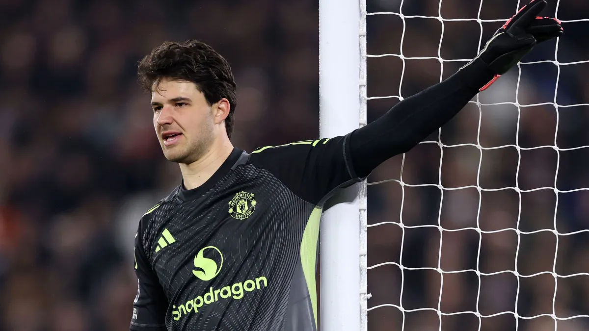 Senne Lammens: Kiper Utama Manchester United Siap Buktikan Kemampuan