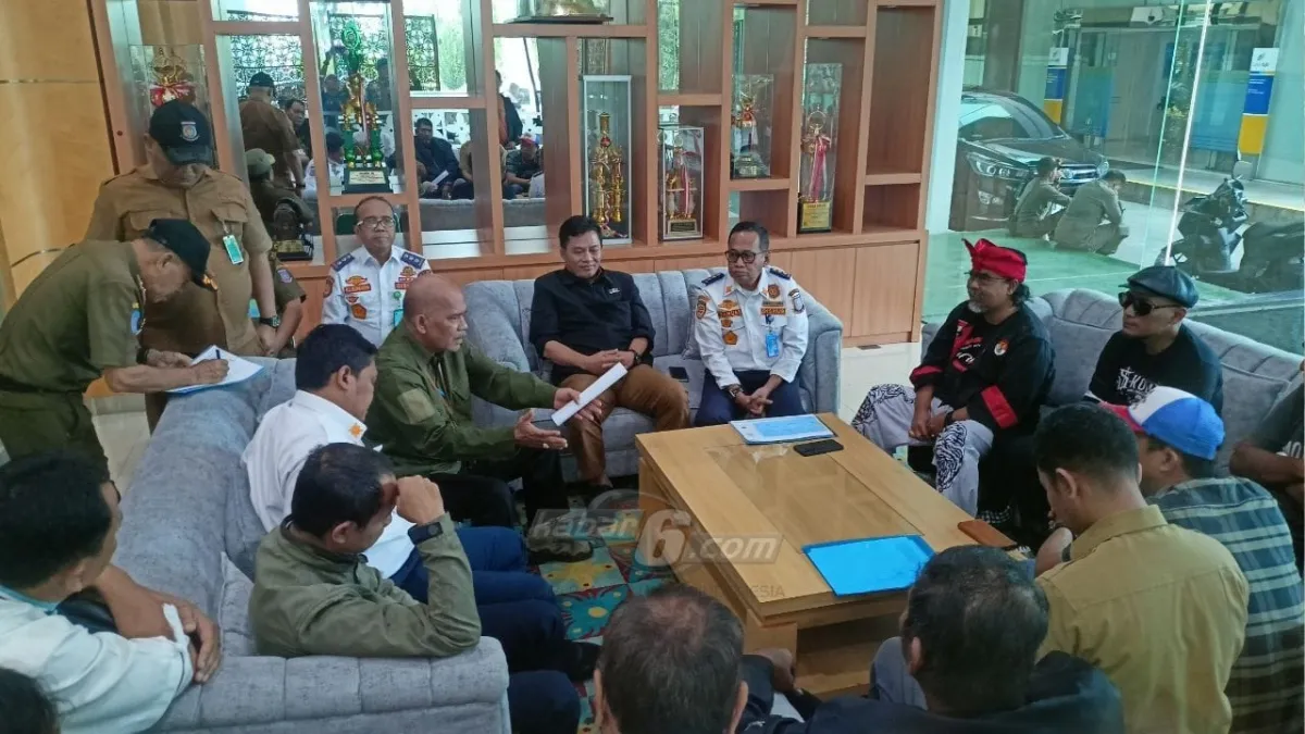 Dishub Tangsel Mediasi Sengketa Pengelolaan Parkir Pamulang Permai