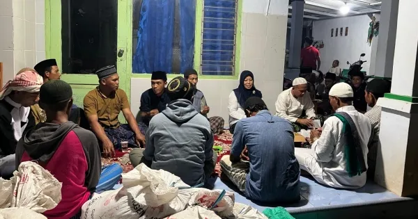Ansari Ajak Buruh Bangunan Tingkatkan Semangat Kerja di Bulan Ramadan