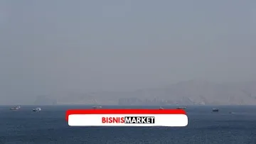 Ketegangan di Selat Hormuz: Sepuluh Kapal Jadi Sasaran Serangan