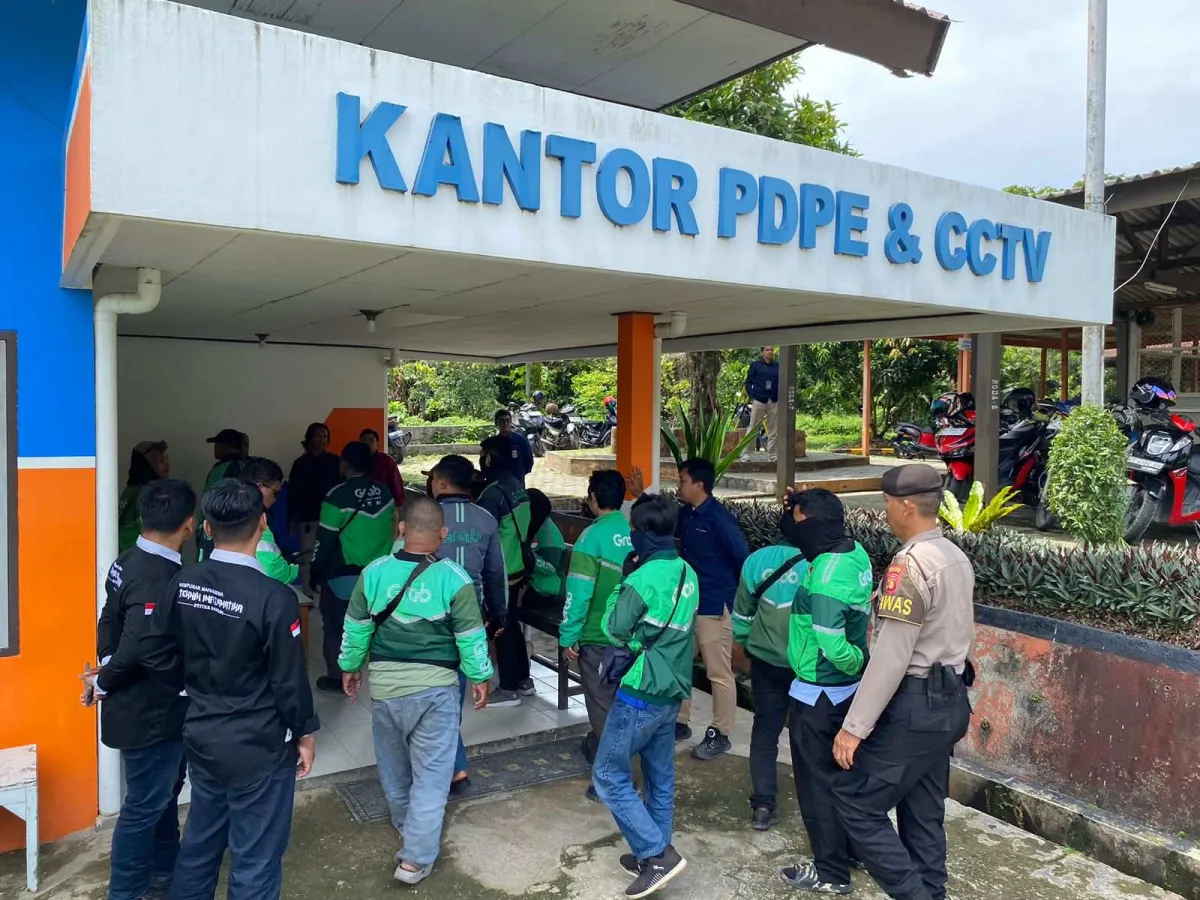 Driver Ojol Bontang Protes di Pupuk Kaltim: Larangan Melalui Gerbang Tertentu